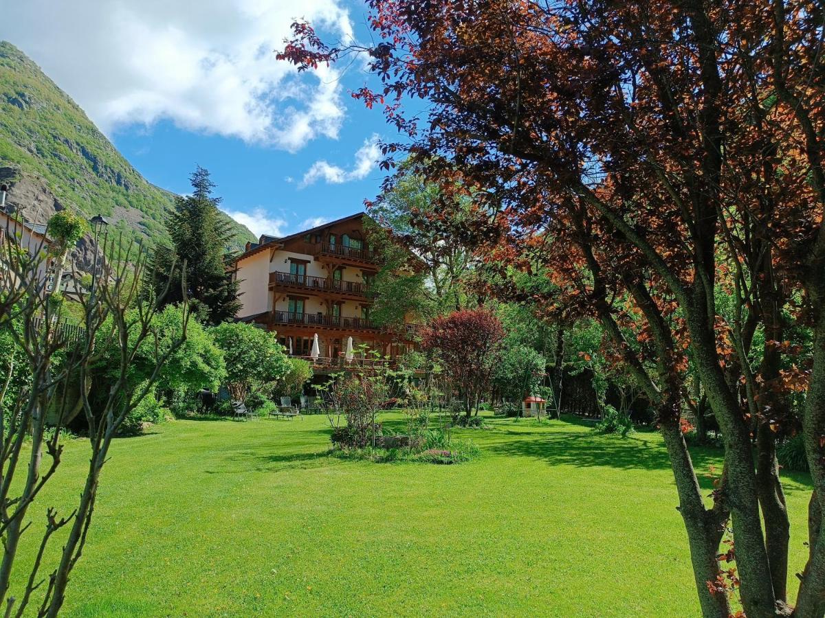 Hotel Estanys Blaus Tavascan Dış mekan fotoğraf