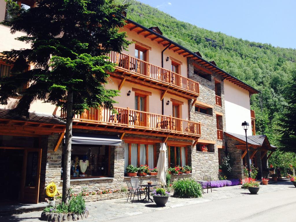 Hotel Estanys Blaus Tavascan Dış mekan fotoğraf