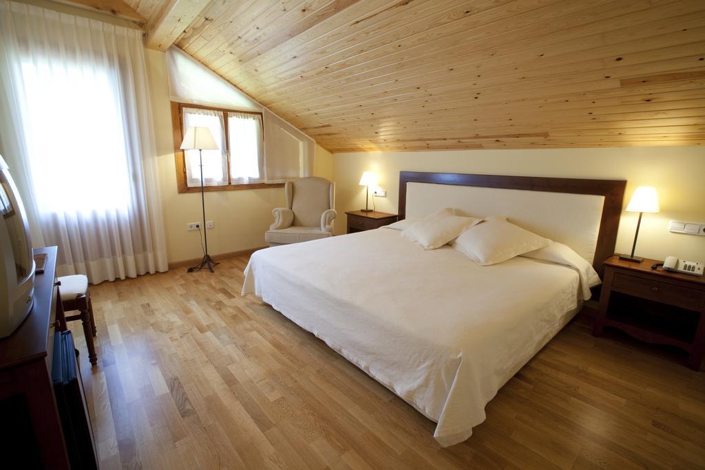 Hotel Estanys Blaus Tavascan Dış mekan fotoğraf